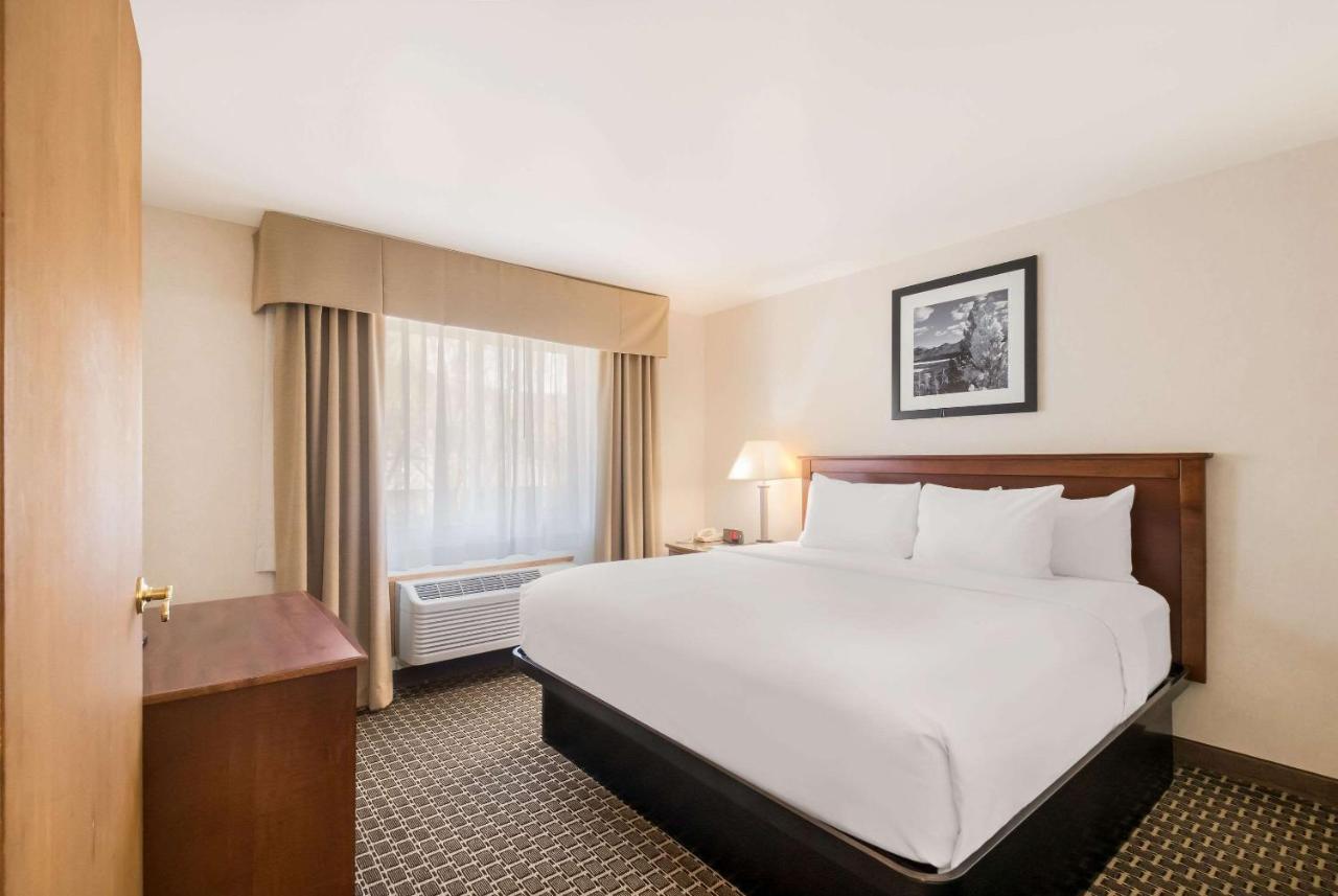 Quality Inn & Suites Steamboat Springs Extérieur photo